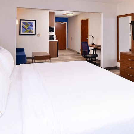 Holiday Inn Express Hotel & Suites Urbana-Champaign-U Of I Area By Ihg Exterior foto